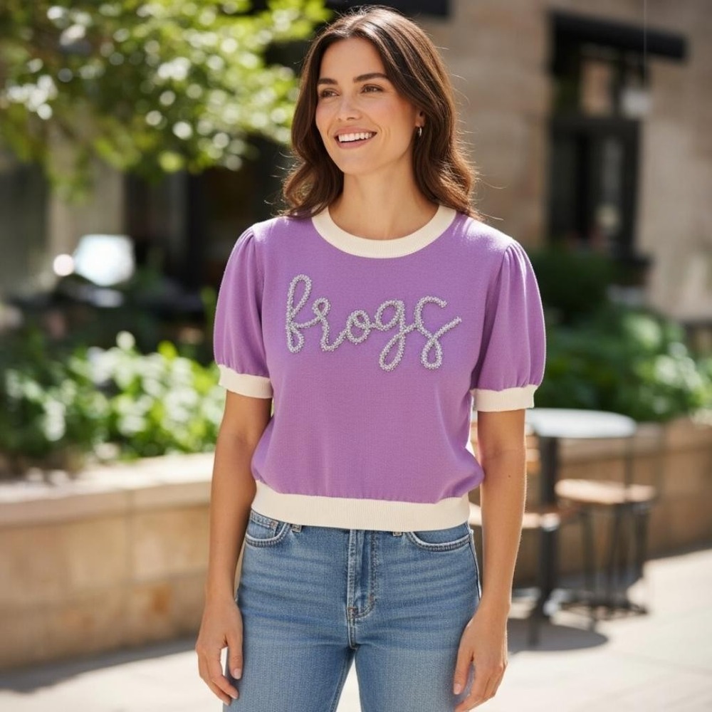 Queen Of Sparkles Sweater Womens XS Purple Frogs Script‎